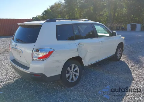 2011 Toyota Highlander Se V6 z USA, uszkodzony, nr VIN 5TDZK3EH6BS048247